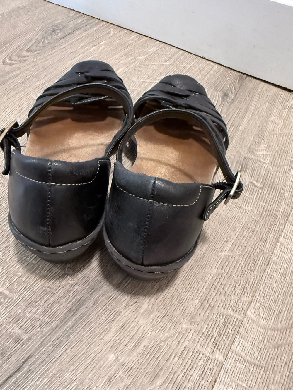 Clarks Black Leather Woven Mary Jane Mules - Picture 3 of 6